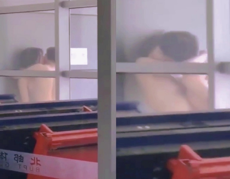 Lộ Clip Hot 18+ Quay Lén Hai Học Sinh Chịch Nhau Trong Lớp Học